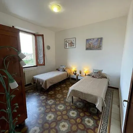 La Casa Di Alex - Alex's House Apartment *